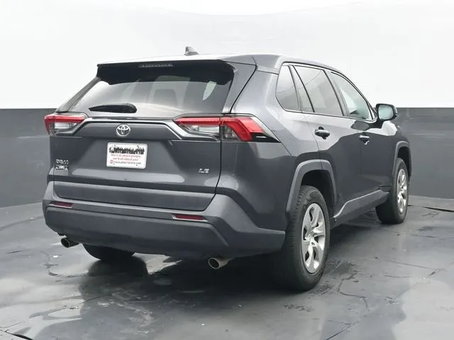2023 Toyota RAV4 LE thumbnail 6