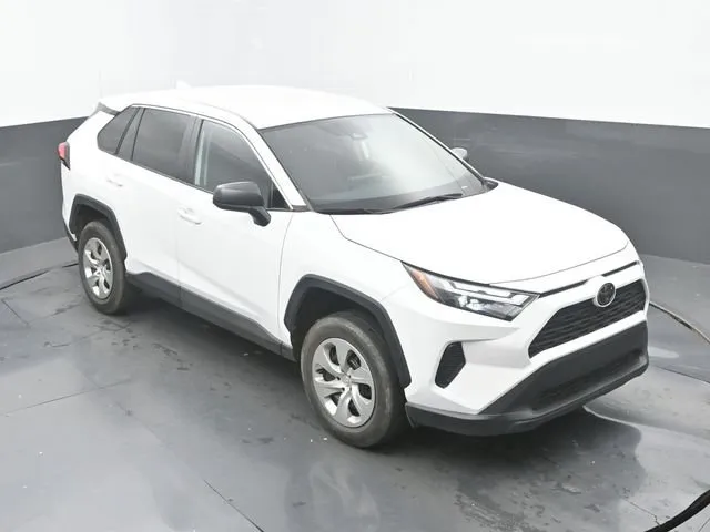 2023 Toyota RAV4 LE thumbnail 13