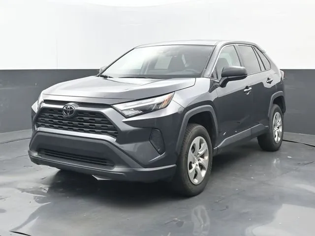 2023 Toyota RAV4 LE thumbnail 8