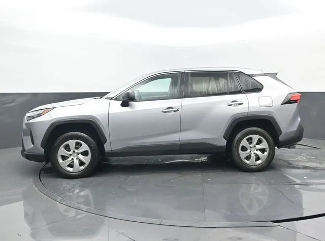 2023 Toyota RAV4 LE thumbnail 7