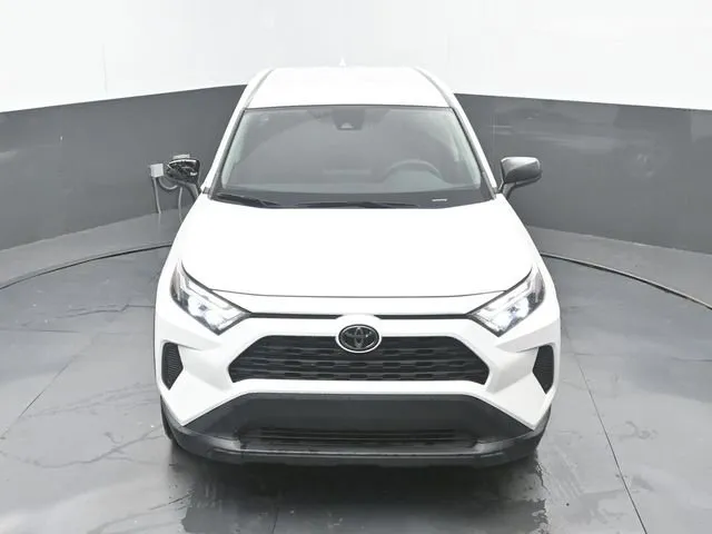 2023 Toyota RAV4 LE thumbnail 14