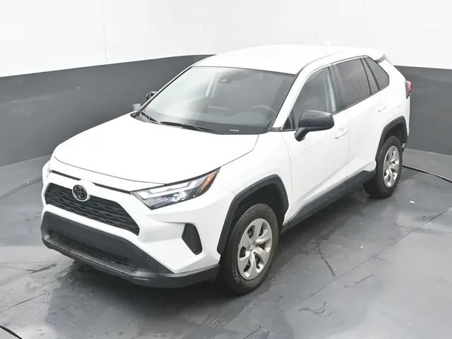 2023 Toyota RAV4 LE thumbnail 16
