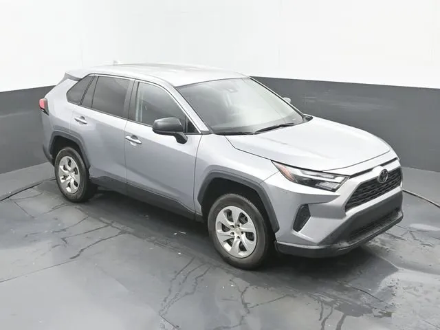 2023 Toyota RAV4 LE thumbnail 13