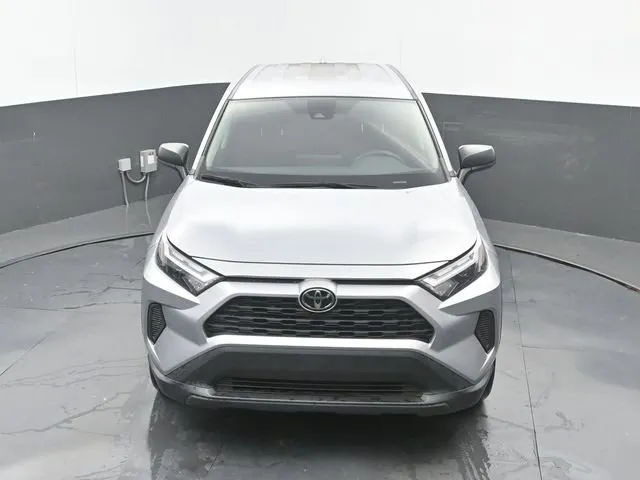 2023 Toyota RAV4 LE thumbnail 14