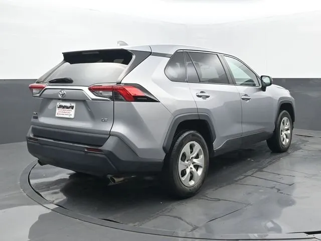 2023 Toyota RAV4 LE thumbnail 6