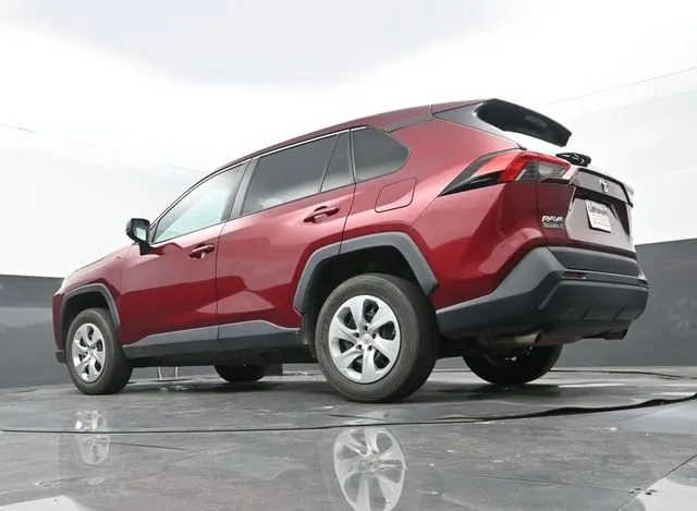 2023 Toyota RAV4 LE thumbnail 10