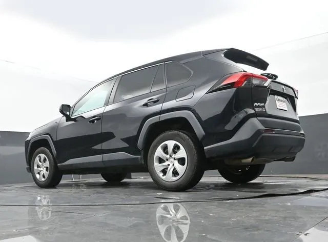 2023 Toyota RAV4 LE thumbnail 10
