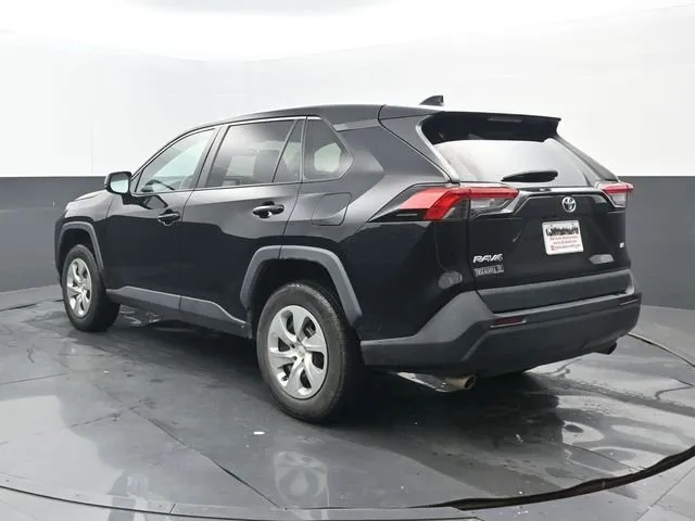 2023 Toyota RAV4 LE thumbnail 3