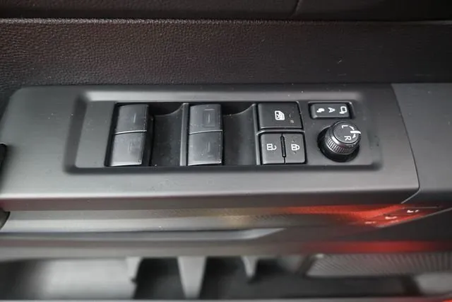 2023 Toyota Sequoia TRD Pro thumbnail 12