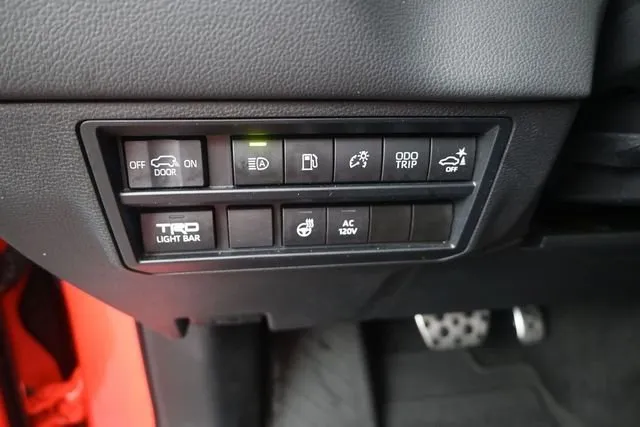 2023 Toyota Sequoia TRD Pro thumbnail 14