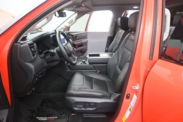 2023 Toyota Sequoia TRD Pro thumbnail 16