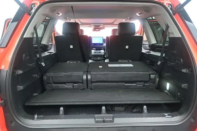 2023 Toyota Sequoia TRD Pro thumbnail 18