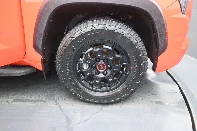 2023 Toyota Sequoia TRD Pro thumbnail 21