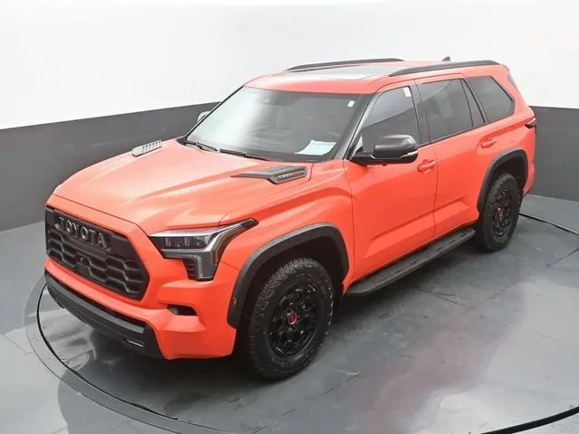 2023 Toyota Sequoia TRD Pro thumbnail 35