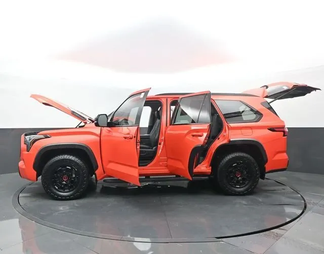 2023 Toyota Sequoia TRD Pro thumbnail 37