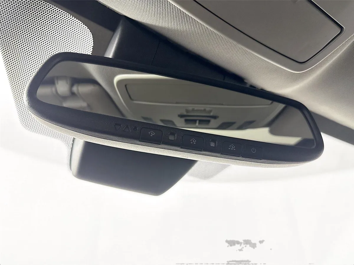 2023 Toyota Sienna Limited thumbnail 23