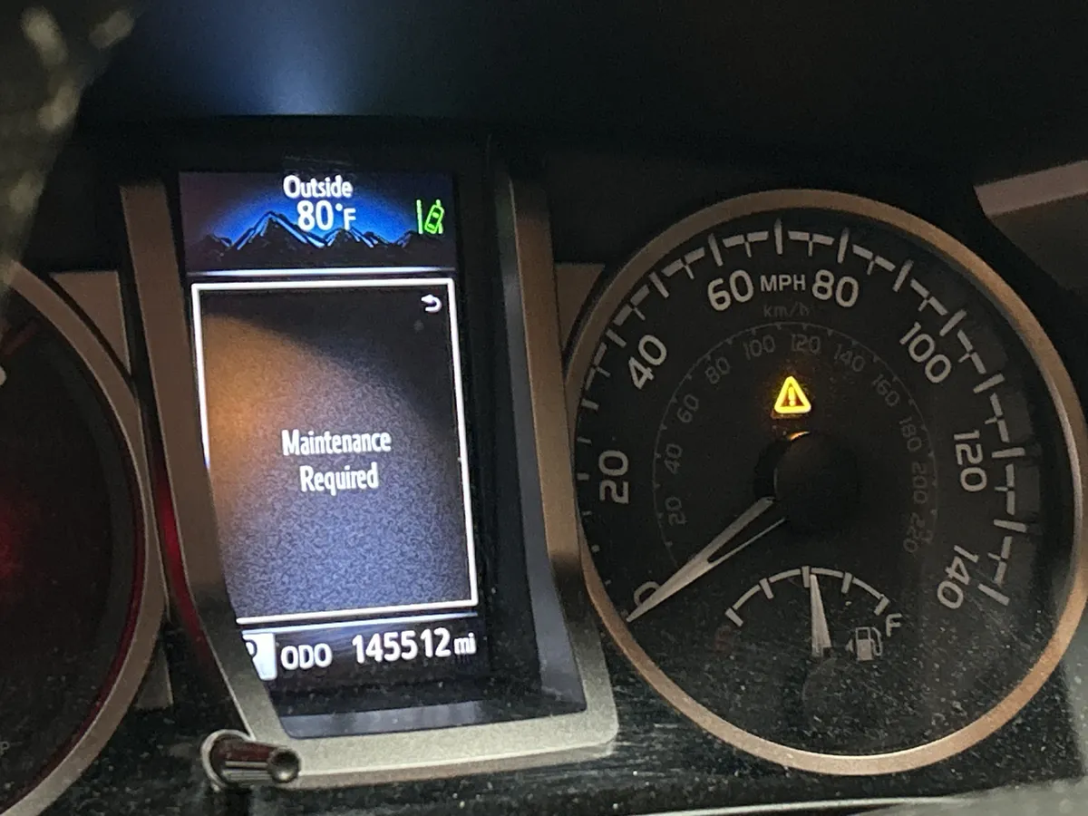 2023 Toyota Tacoma SR5 thumbnail 7