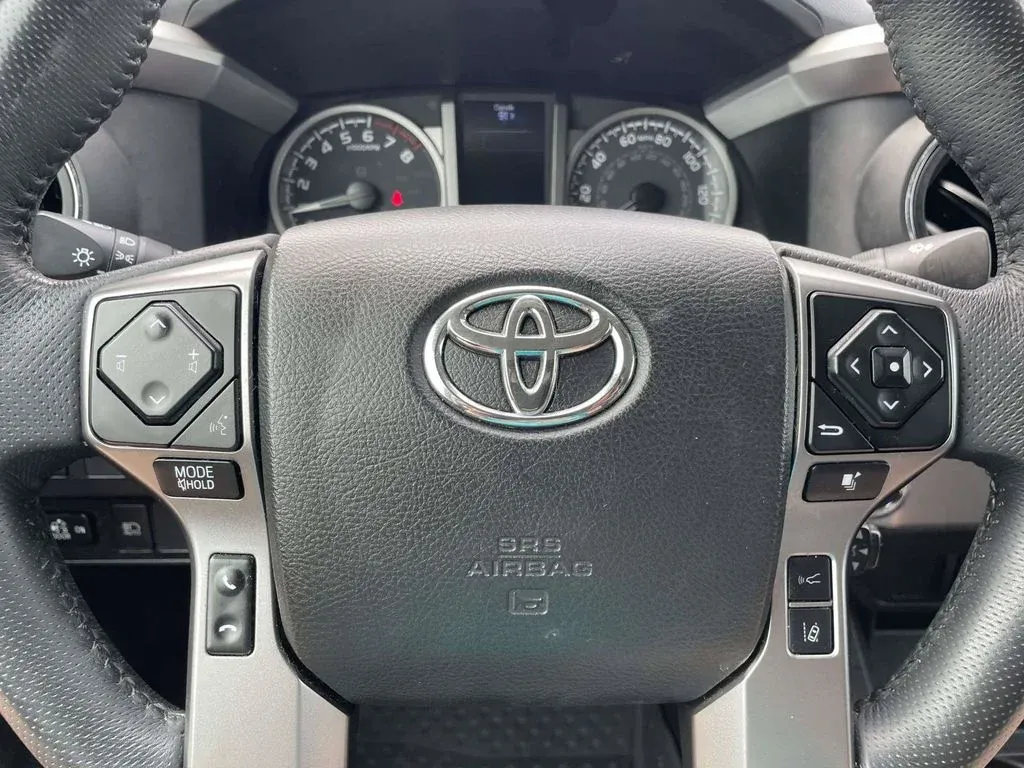 2023 Toyota Tacoma SR5 thumbnail 24