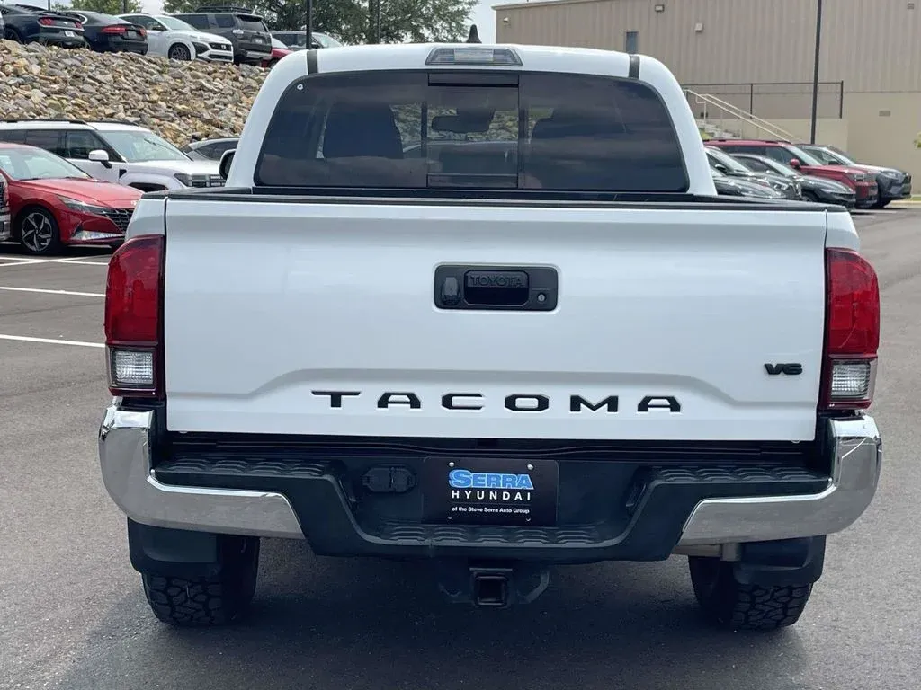 2023 Toyota Tacoma SR5 thumbnail 4