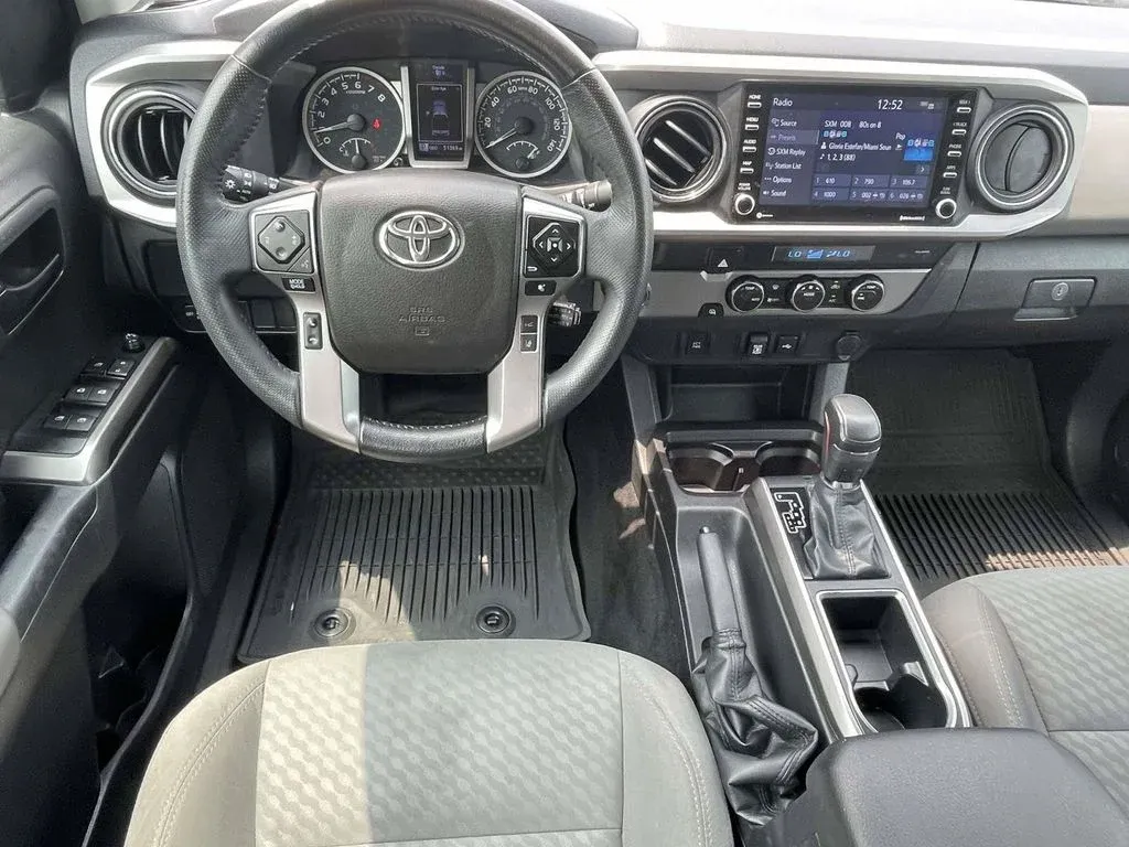 2023 Toyota Tacoma SR5 thumbnail 9