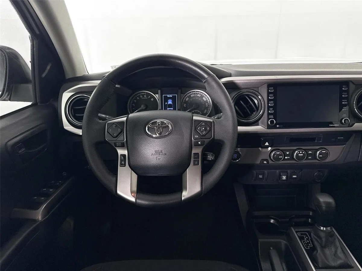 2023 Toyota Tacoma SR5 thumbnail 30
