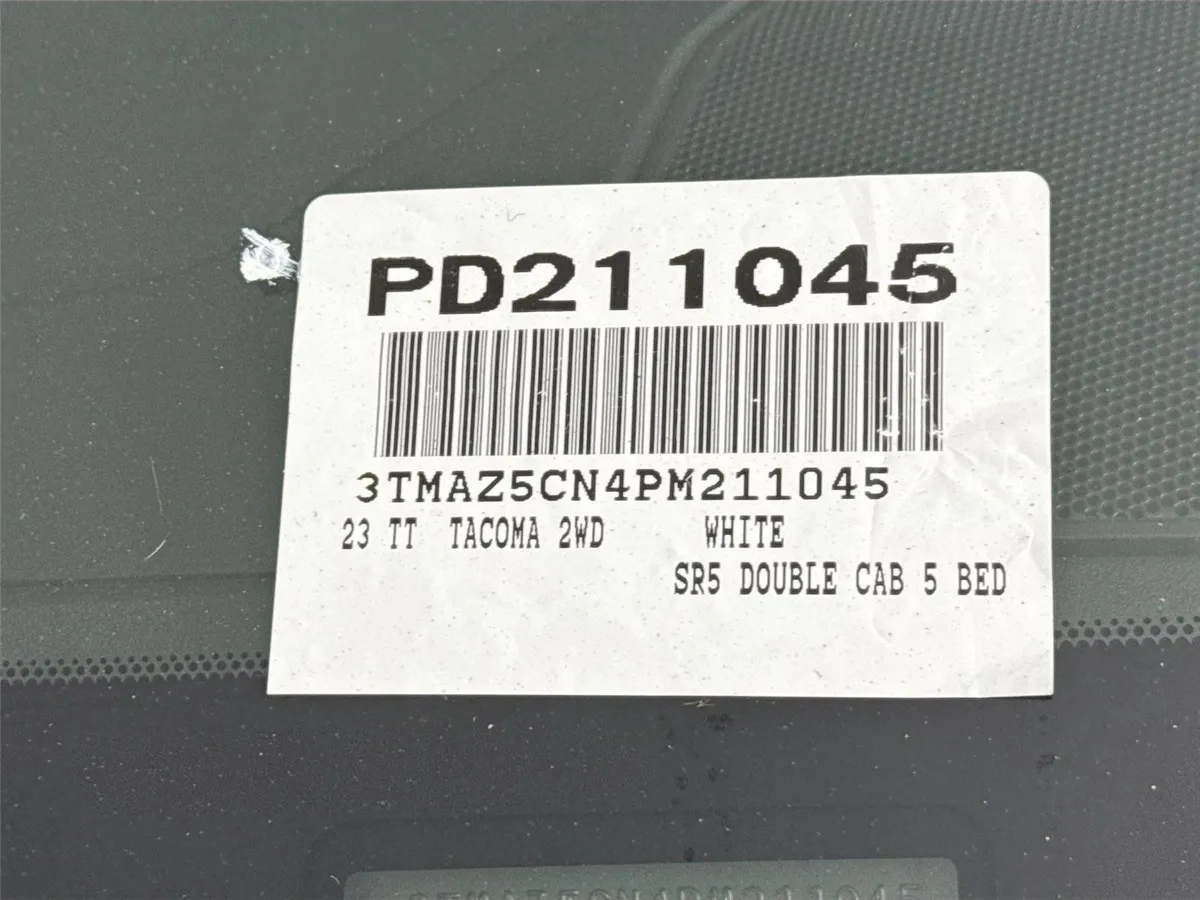 2023 Toyota Tacoma SR5 thumbnail 42