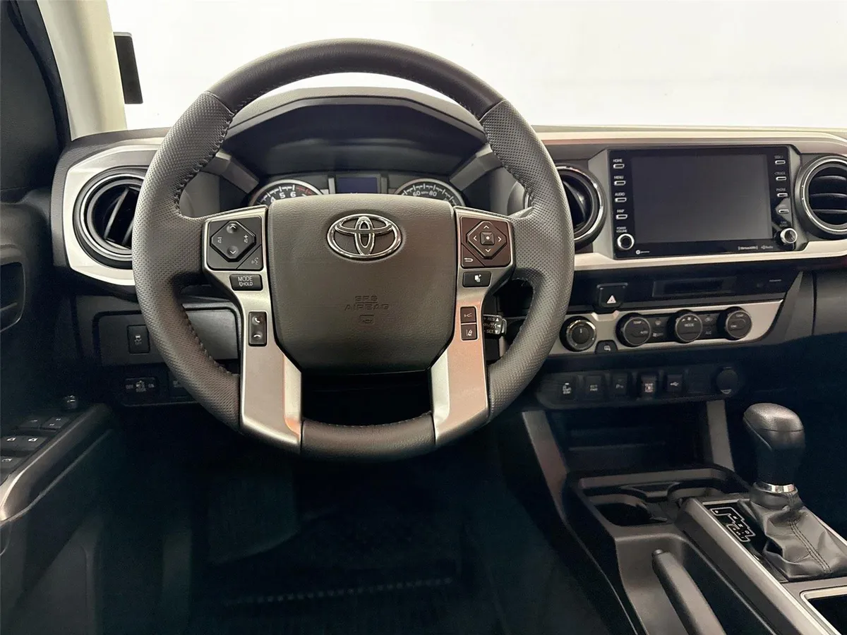 2023 Toyota Tacoma SR5 thumbnail 29