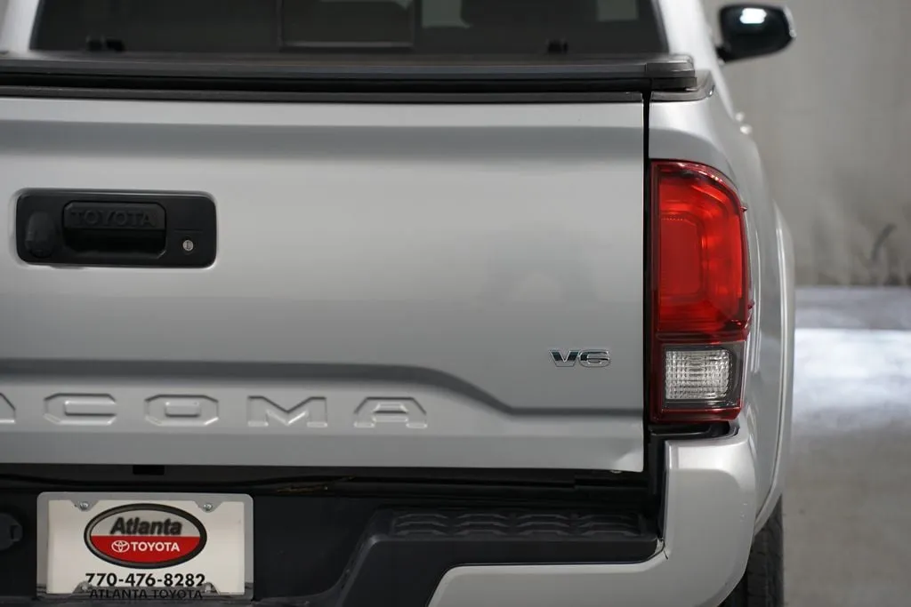 2023 Toyota Tacoma SR5 thumbnail 10