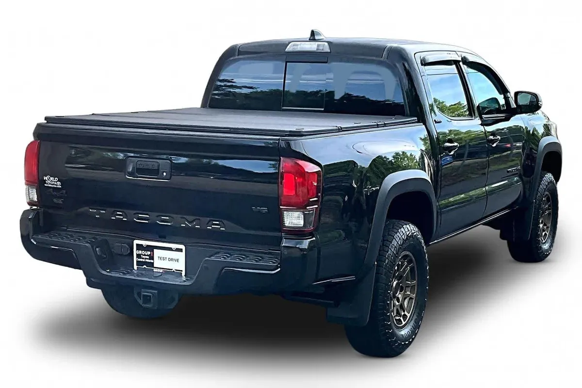 2023 Toyota Tacoma Trail Edition thumbnail 13