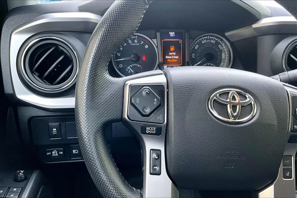 2023 Toyota Tacoma Trail Edition thumbnail 23