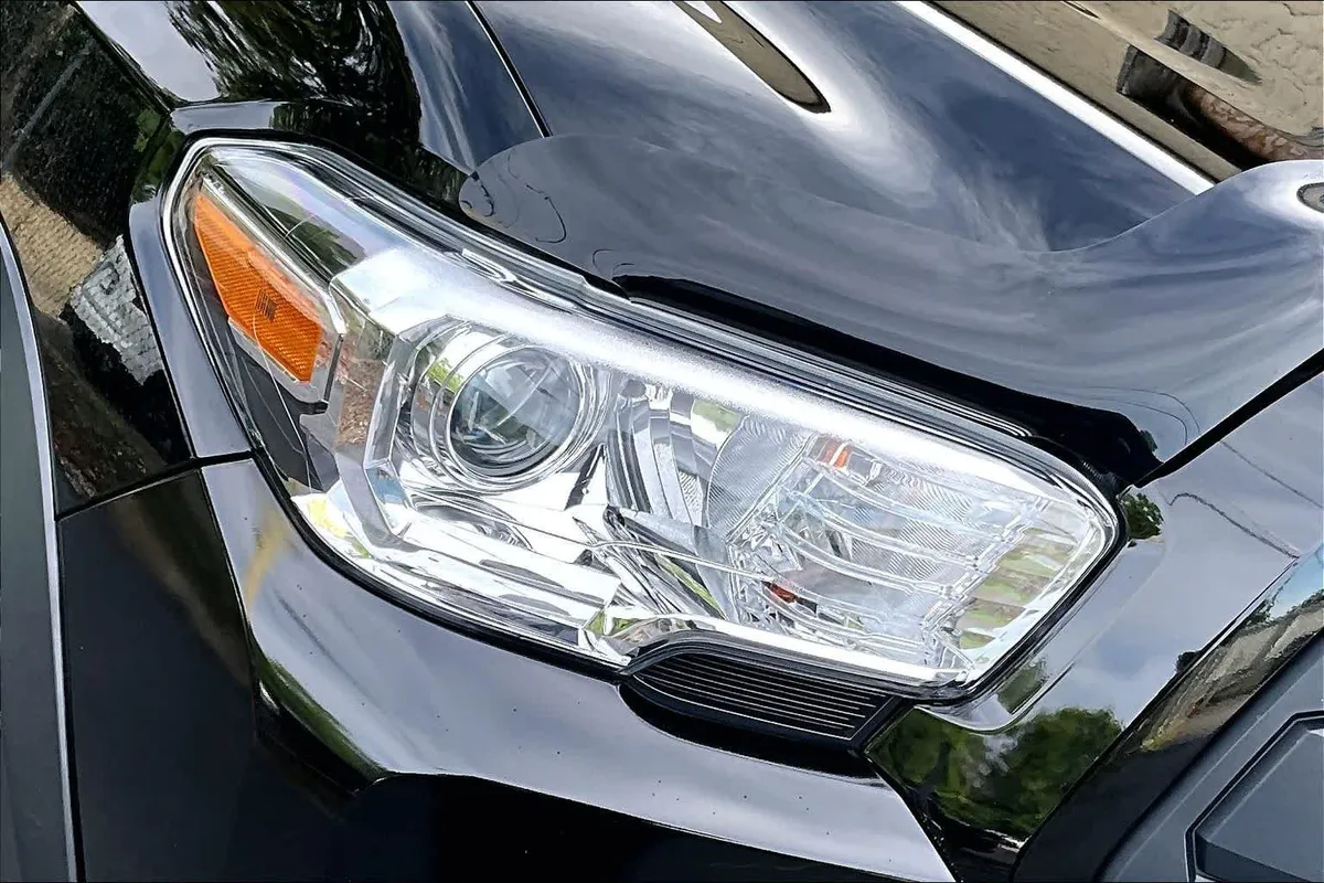 2023 Toyota Tacoma Trail Edition thumbnail 27