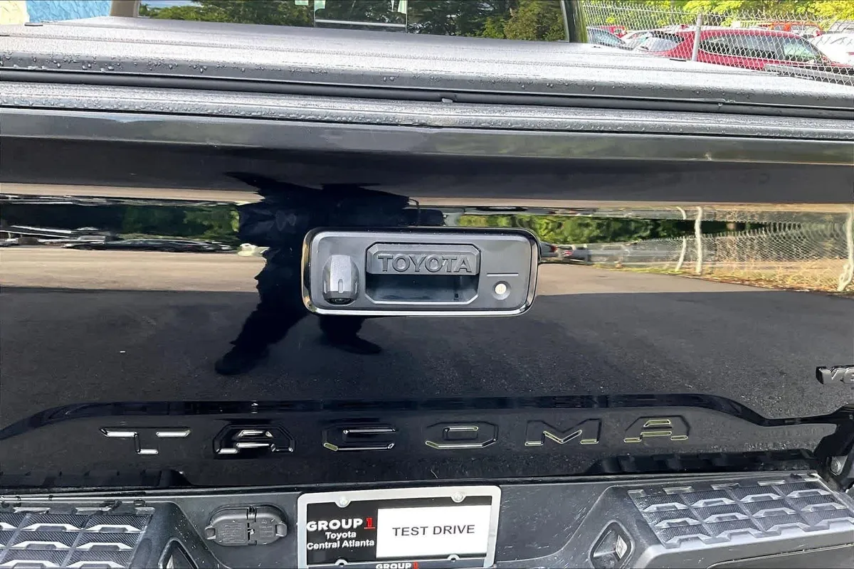 2023 Toyota Tacoma Trail Edition thumbnail 30