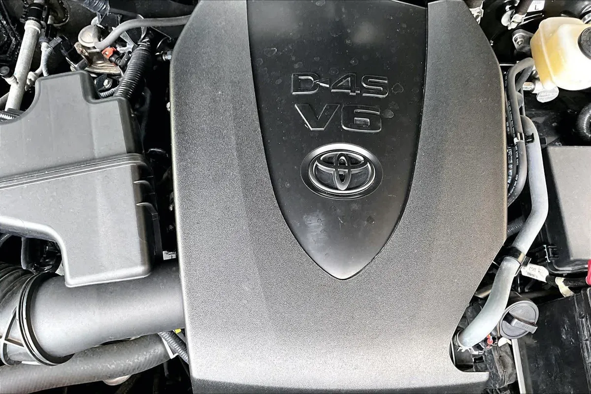 2023 Toyota Tacoma Trail Edition thumbnail 32
