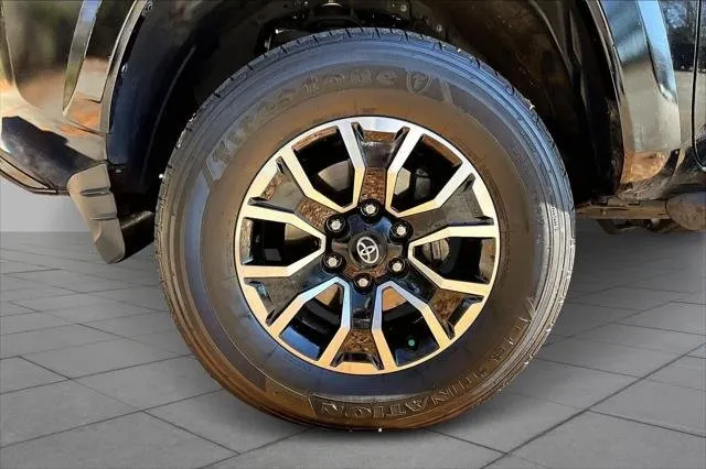 2023 Toyota TACOMA TRD SPORT thumbnail 10