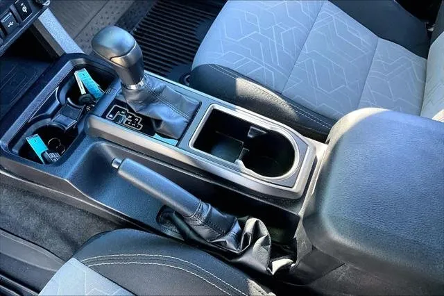 2023 Toyota TACOMA TRD SPORT thumbnail 15