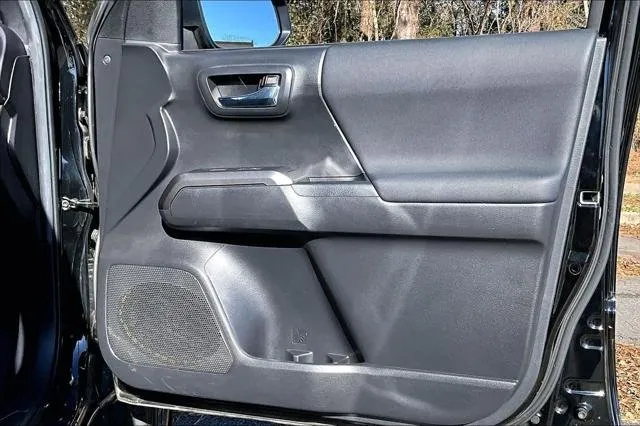 2023 Toyota TACOMA TRD SPORT thumbnail 21