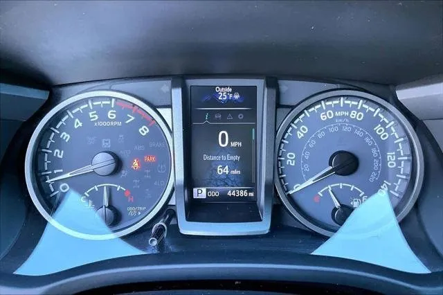 2023 Toyota TACOMA TRD SPORT thumbnail 24