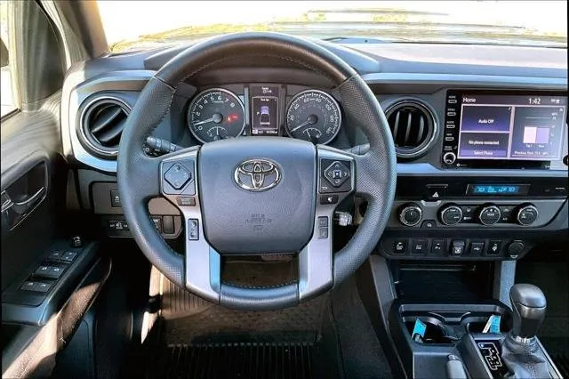 2023 Toyota TACOMA TRD SPORT thumbnail 6