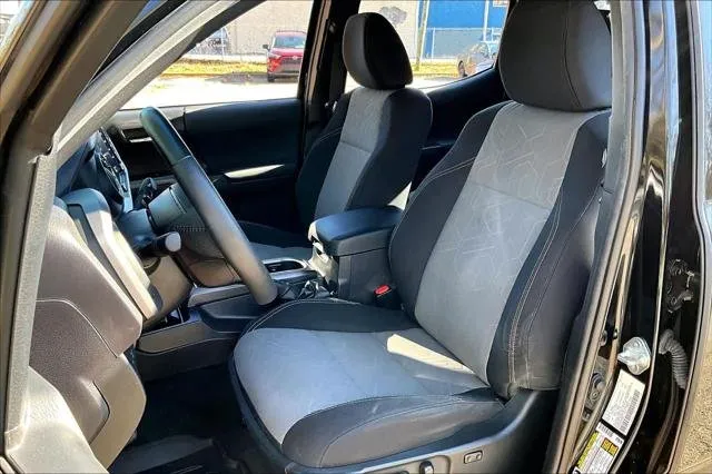 2023 Toyota TACOMA TRD SPORT thumbnail 8