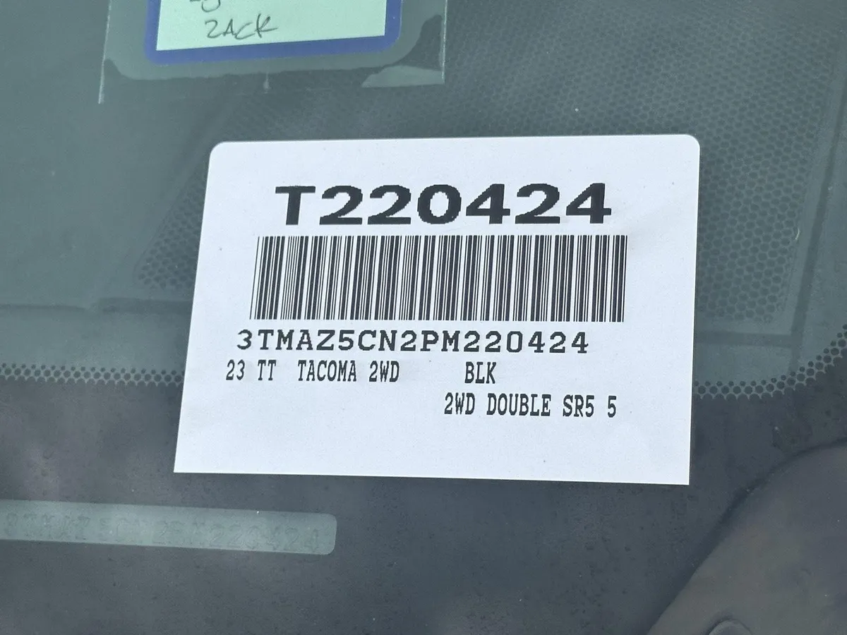 2023 Toyota Tacoma TRD Sport thumbnail 14
