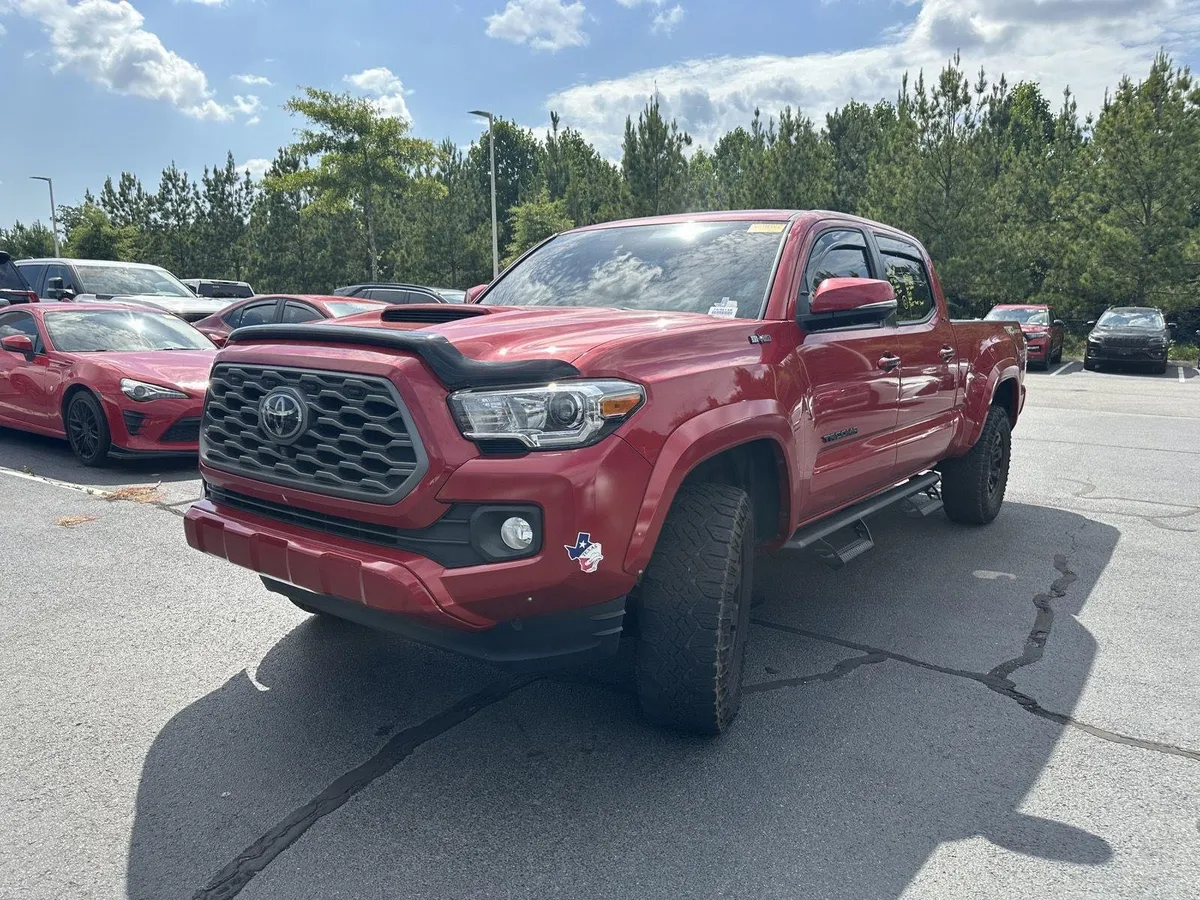 2023 Toyota Tacoma TRD Sport thumbnail 2