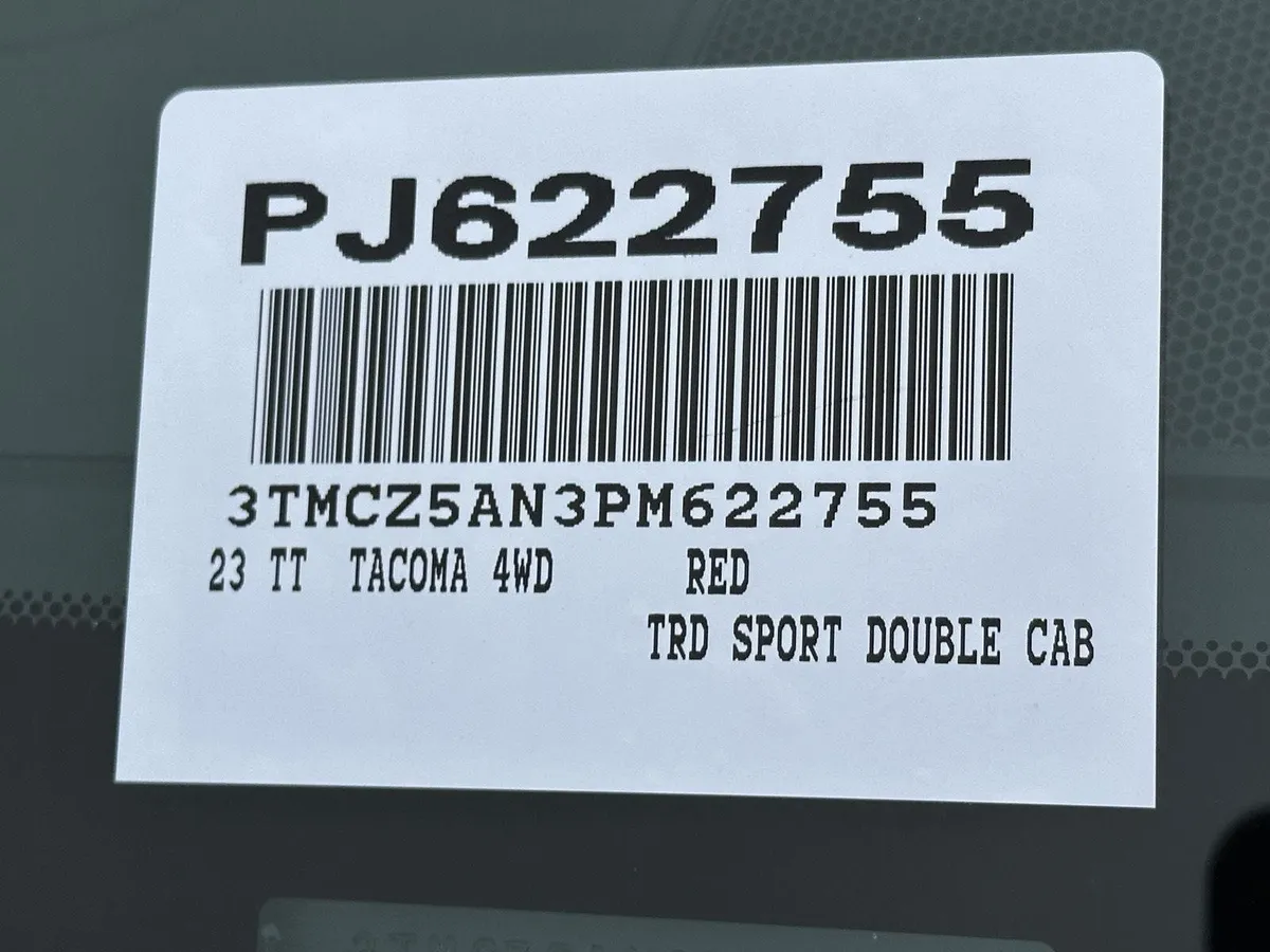 2023 Toyota Tacoma TRD Sport thumbnail 15