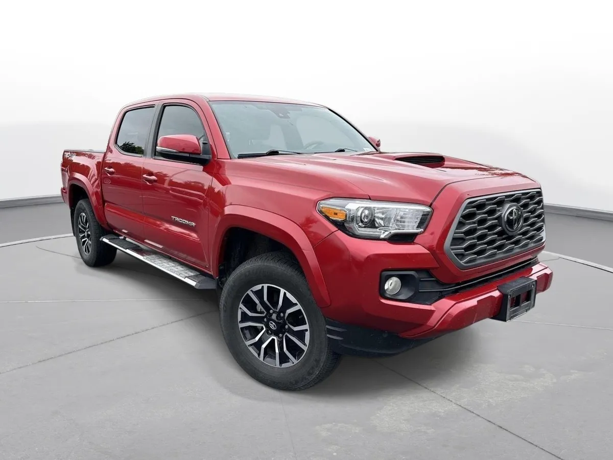 2023 Toyota Tacoma TRD Sport thumbnail 4
