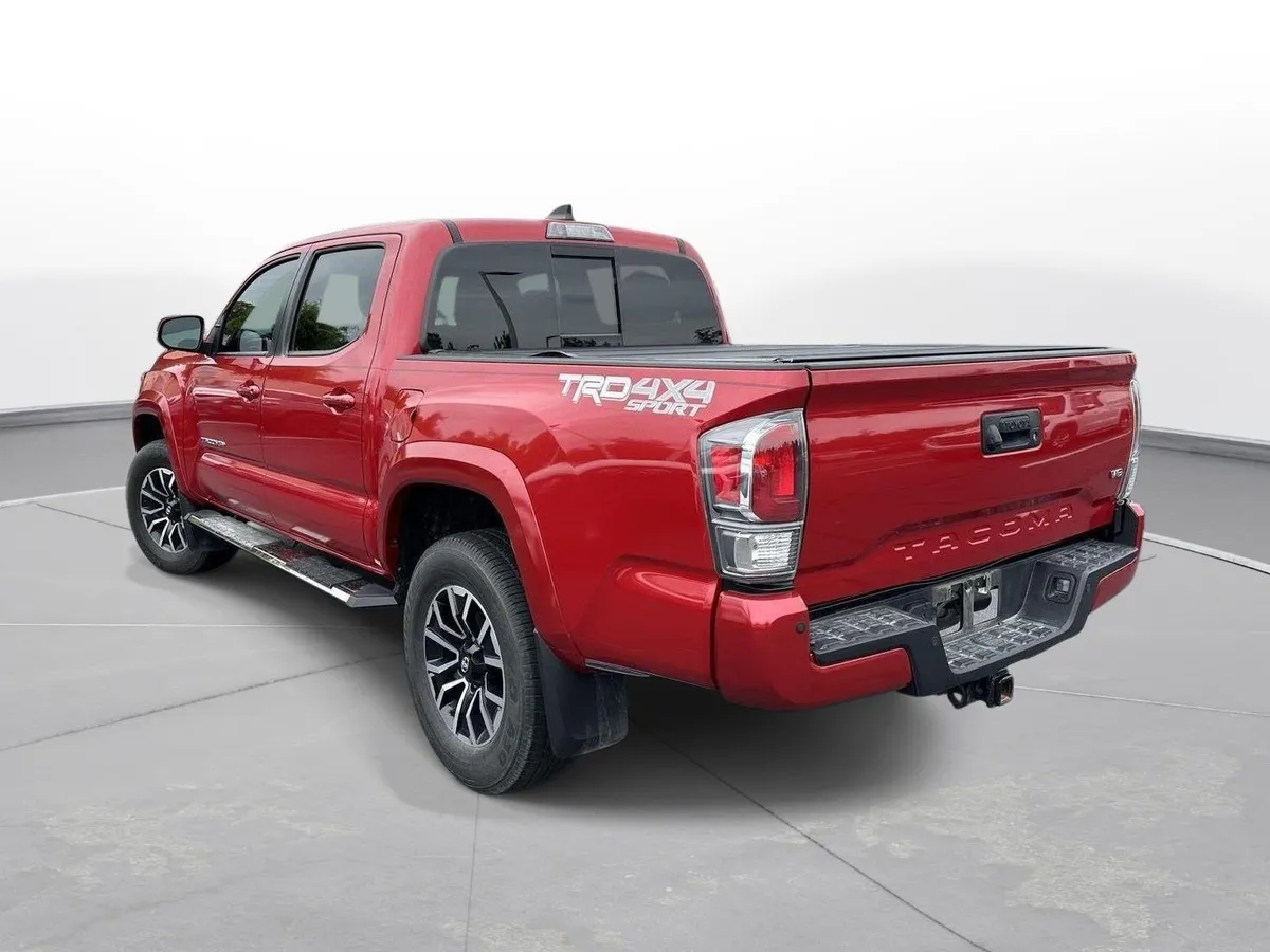 2023 Toyota Tacoma TRD Sport thumbnail 8