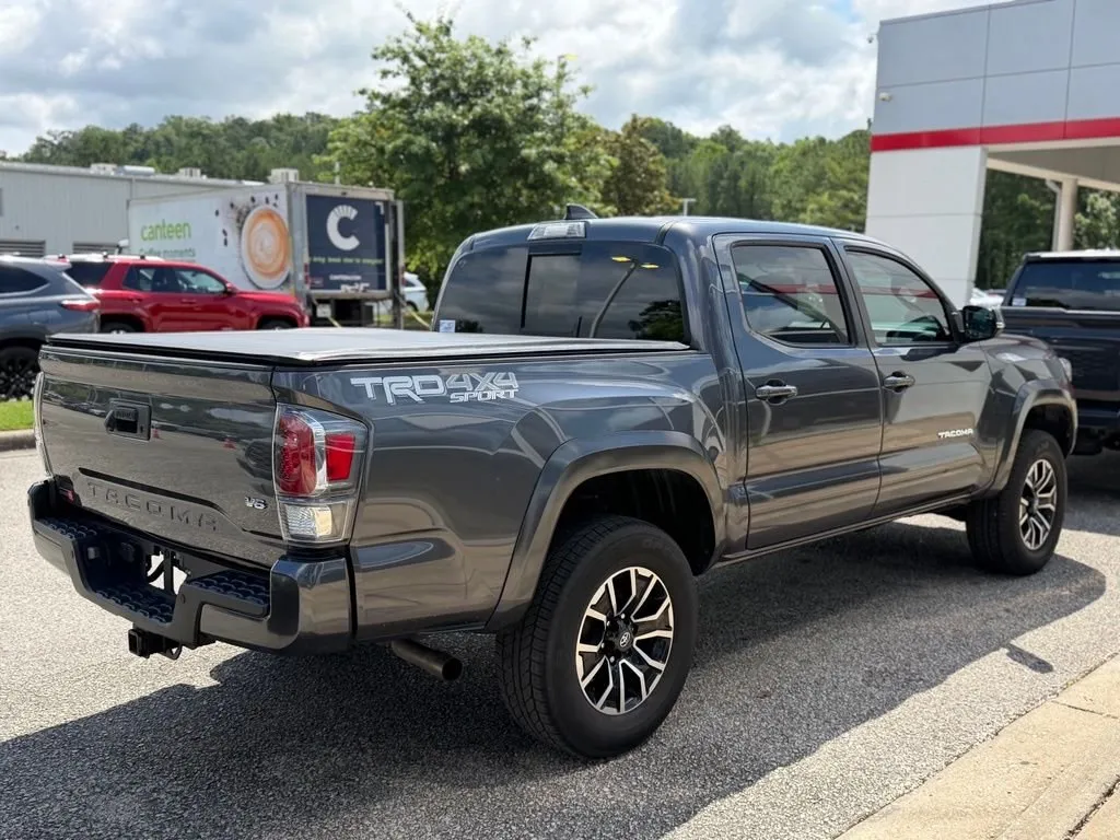 2023 Toyota Tacoma TRD Sport thumbnail 3