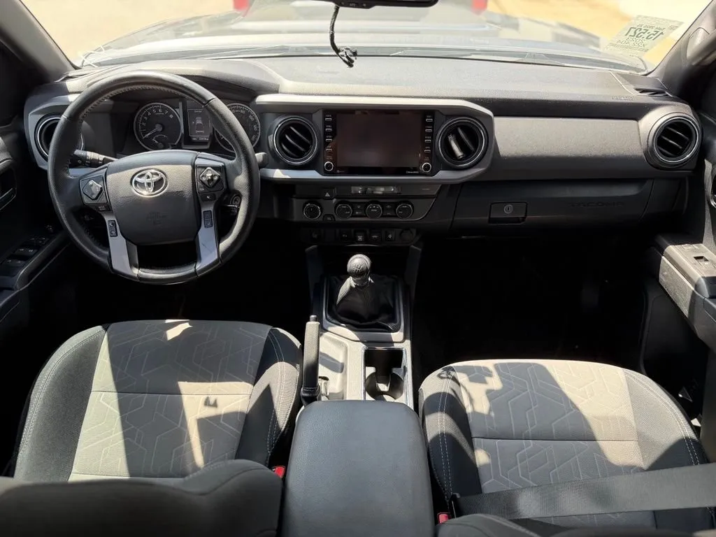 2023 Toyota Tacoma TRD Sport thumbnail 8