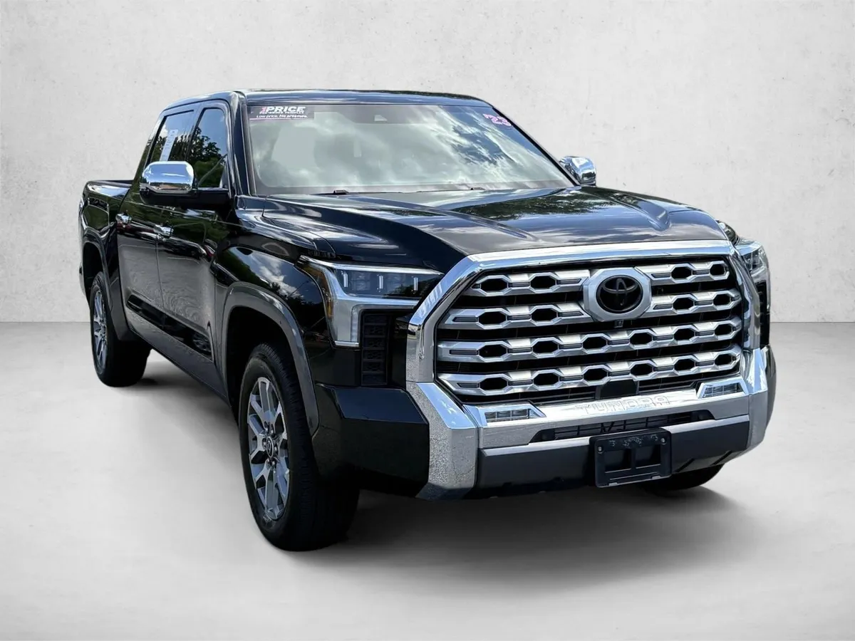 2023 Toyota Tundra 1794 3.5L V6 thumbnail 3