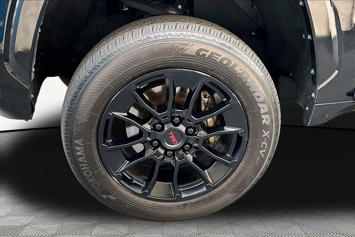 2023 Toyota Tundra 1794 Edition thumbnail 11