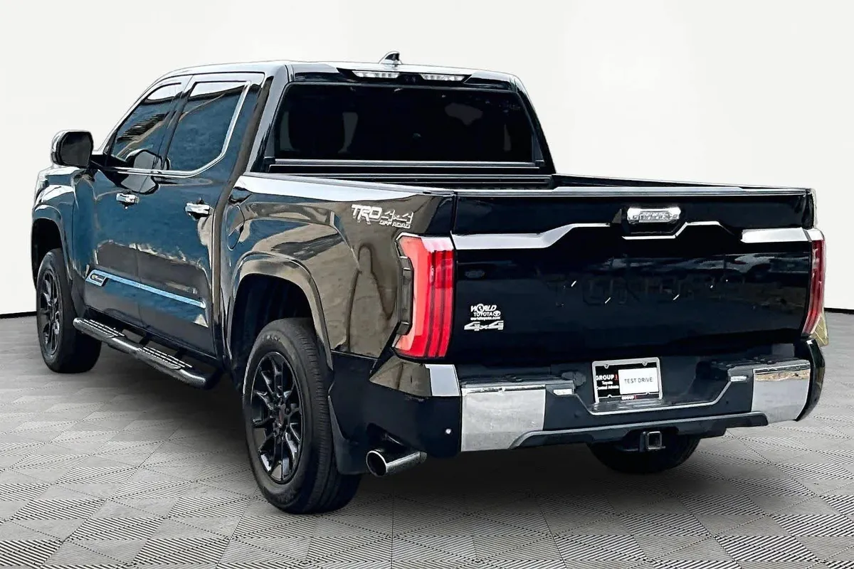 2023 Toyota Tundra 1794 Edition thumbnail 12