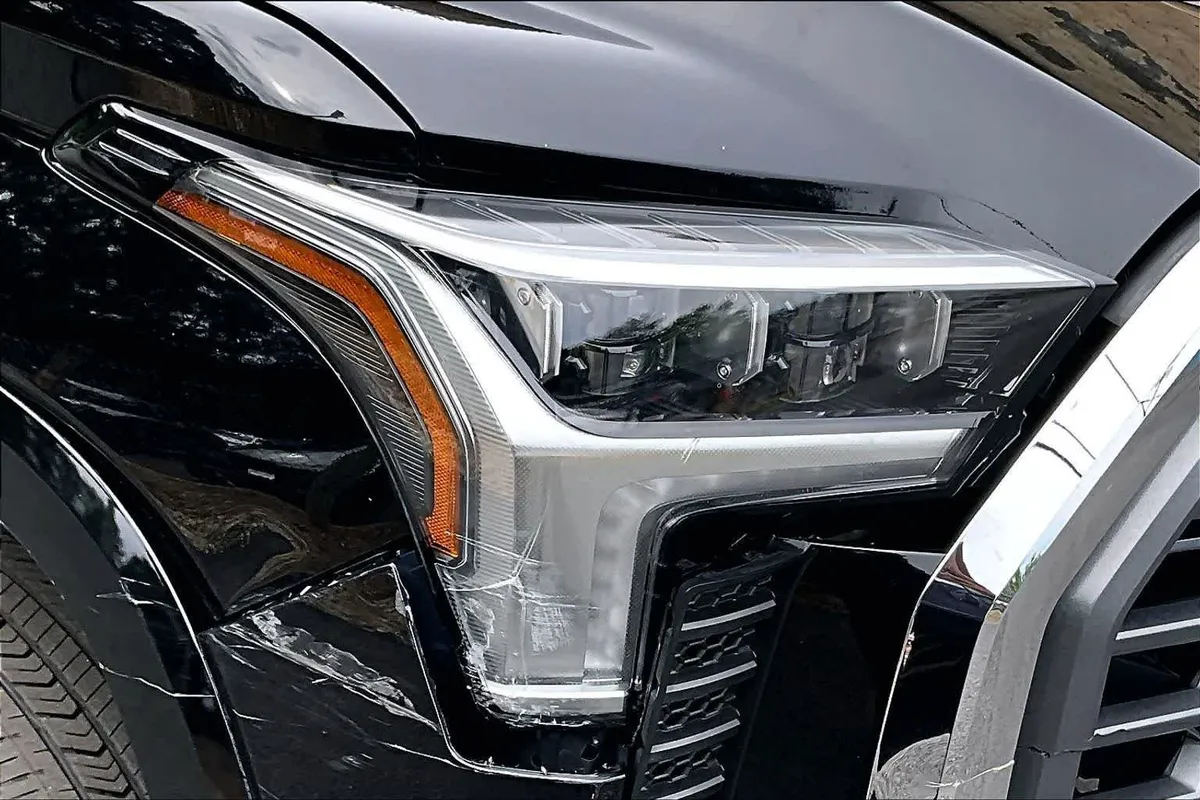 2023 Toyota Tundra 1794 Edition thumbnail 28